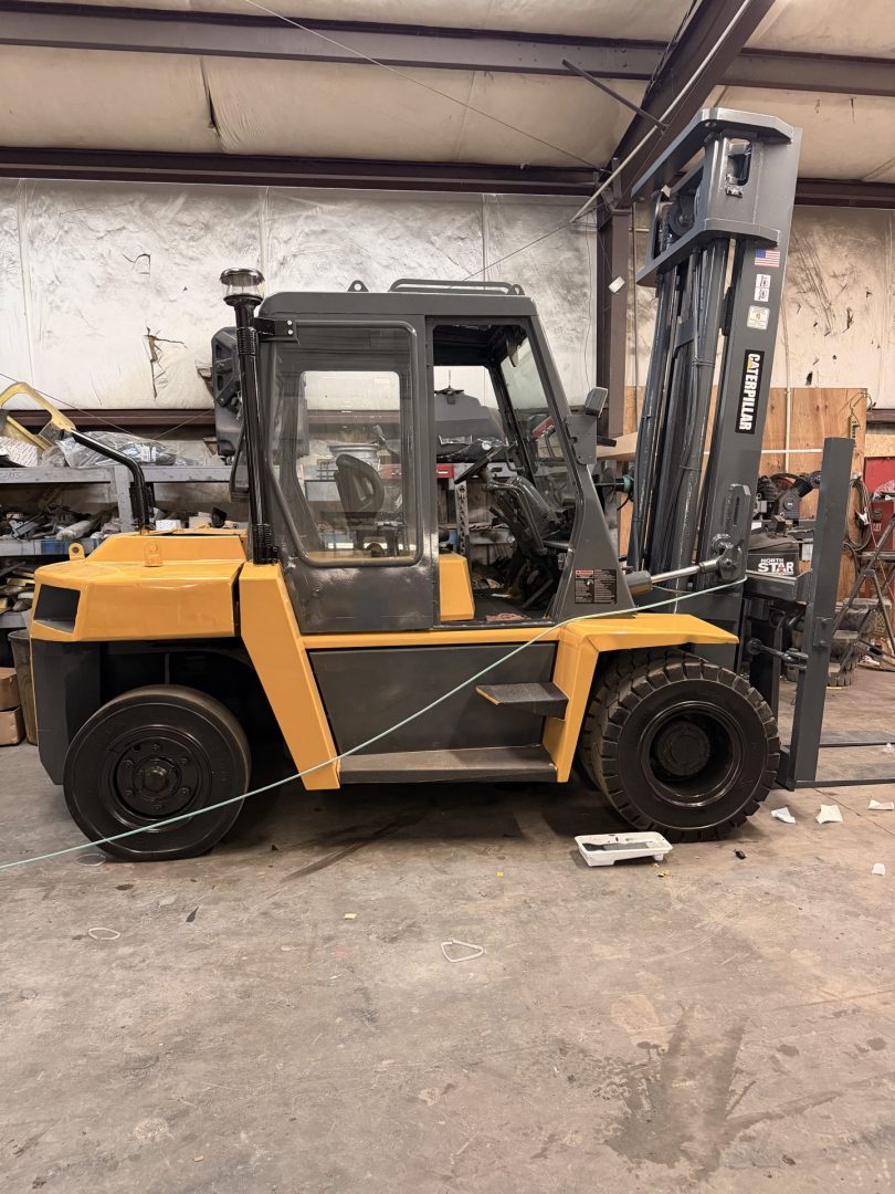 CAT 169 INCH MAST Side Shift Dual Tire Diesel 16,000lb